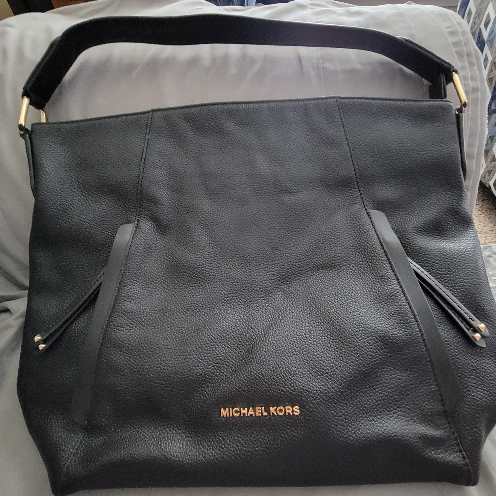 Michael Kors Black Messenger Bag with Smooth Leather